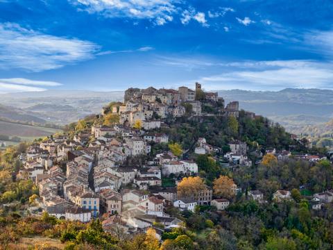 photo of Cordes-sur-ciel, a medieval bastide in south central France